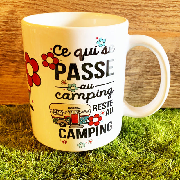 Tasse Ce qui se passe au camping reste au camping